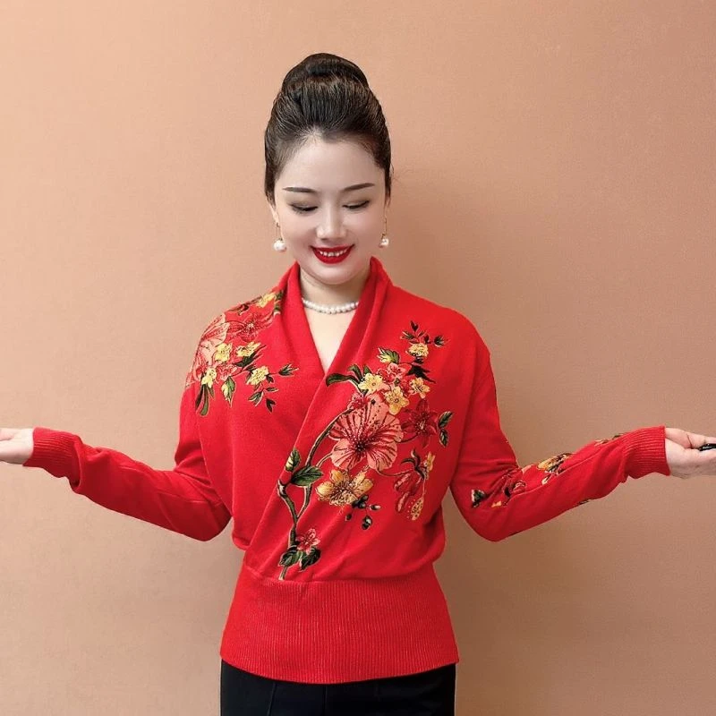 时尚中老年款V领针织衫妈妈秋冬新款印花洋气针织打底短款