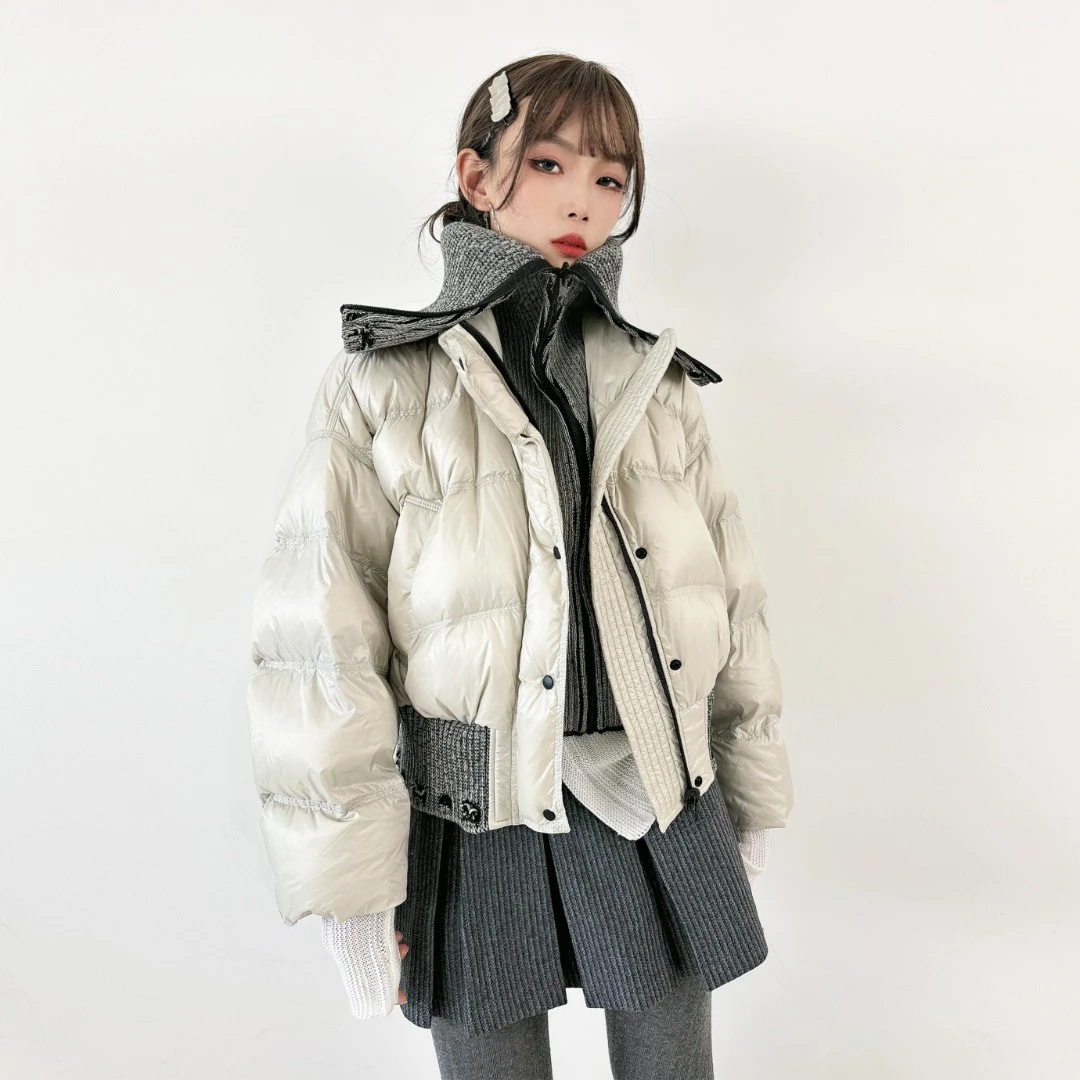 2025新款小个子设计感针织拼接大翻领假两件短款羽绒服女冬白鸭绒