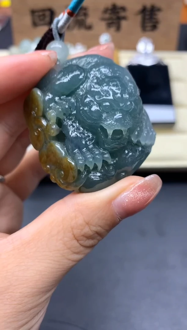 【闪购商品】翡翠吊坠未镶嵌7