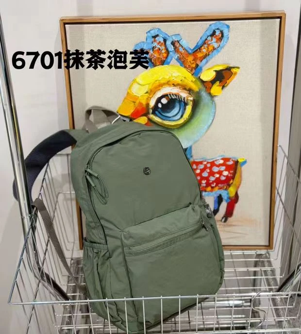 博卜学生书包超轻高中初中大容量背包双肩包ins风简约登山纯色