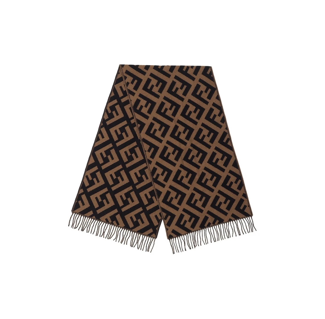 未使用 FENDI/芬迪 Logo潮流时尚羊绒围巾