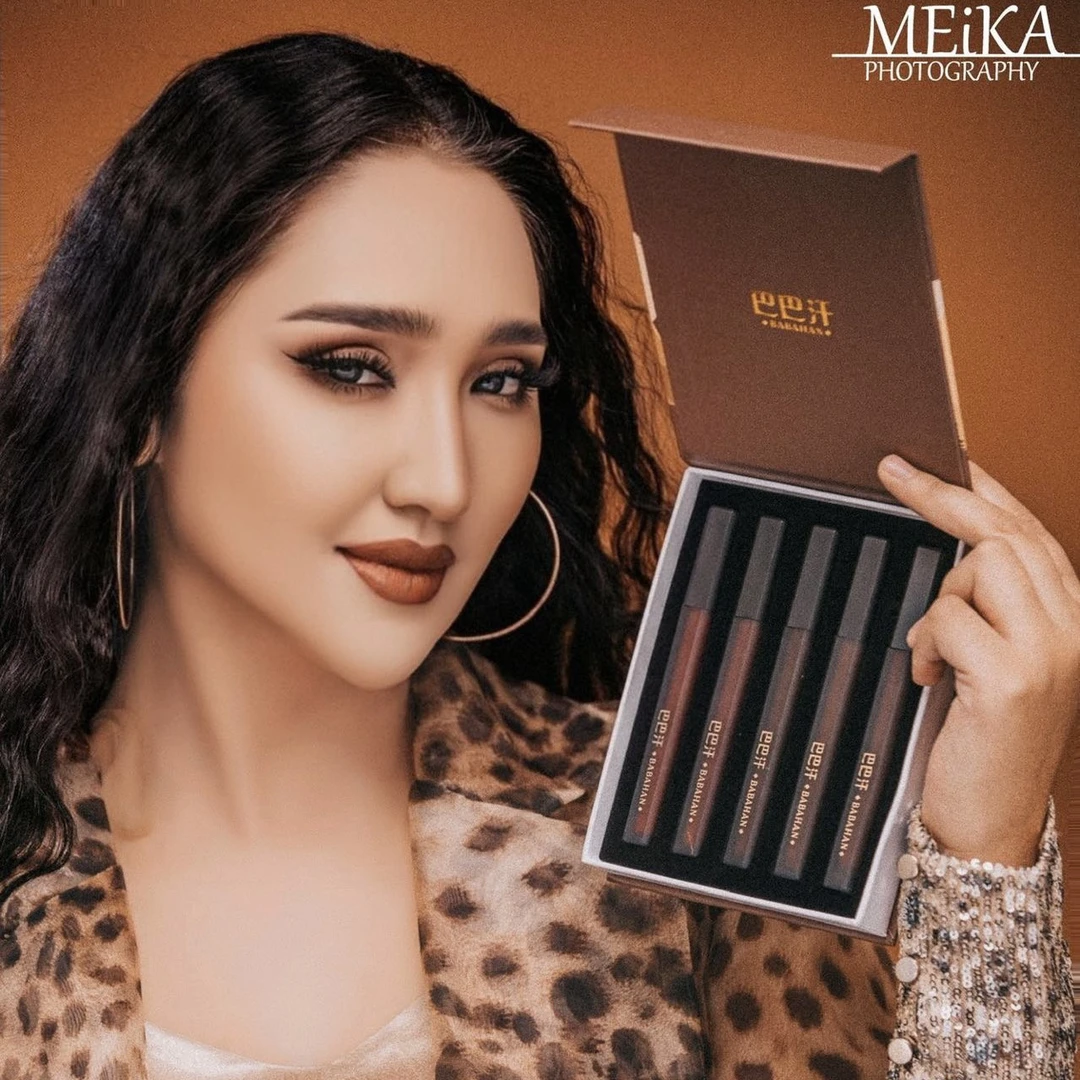 5支【巴巴汗】持色礼盒装唇釉口红不掉色显白