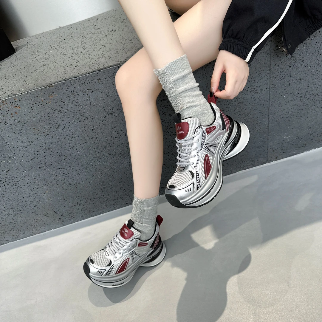 2024秋季新款百搭网面后得老爹潮鞋0711