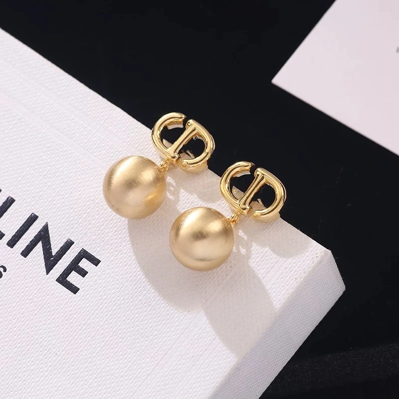 黄铜耳饰 925银针拉丝字母款耳钉金色气质轻奢时尚百搭复古法式