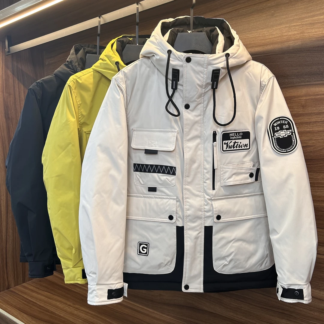 2030男士休闲百搭连帽冲锋衣外套加厚保暖户外防风冬季情侣上衣