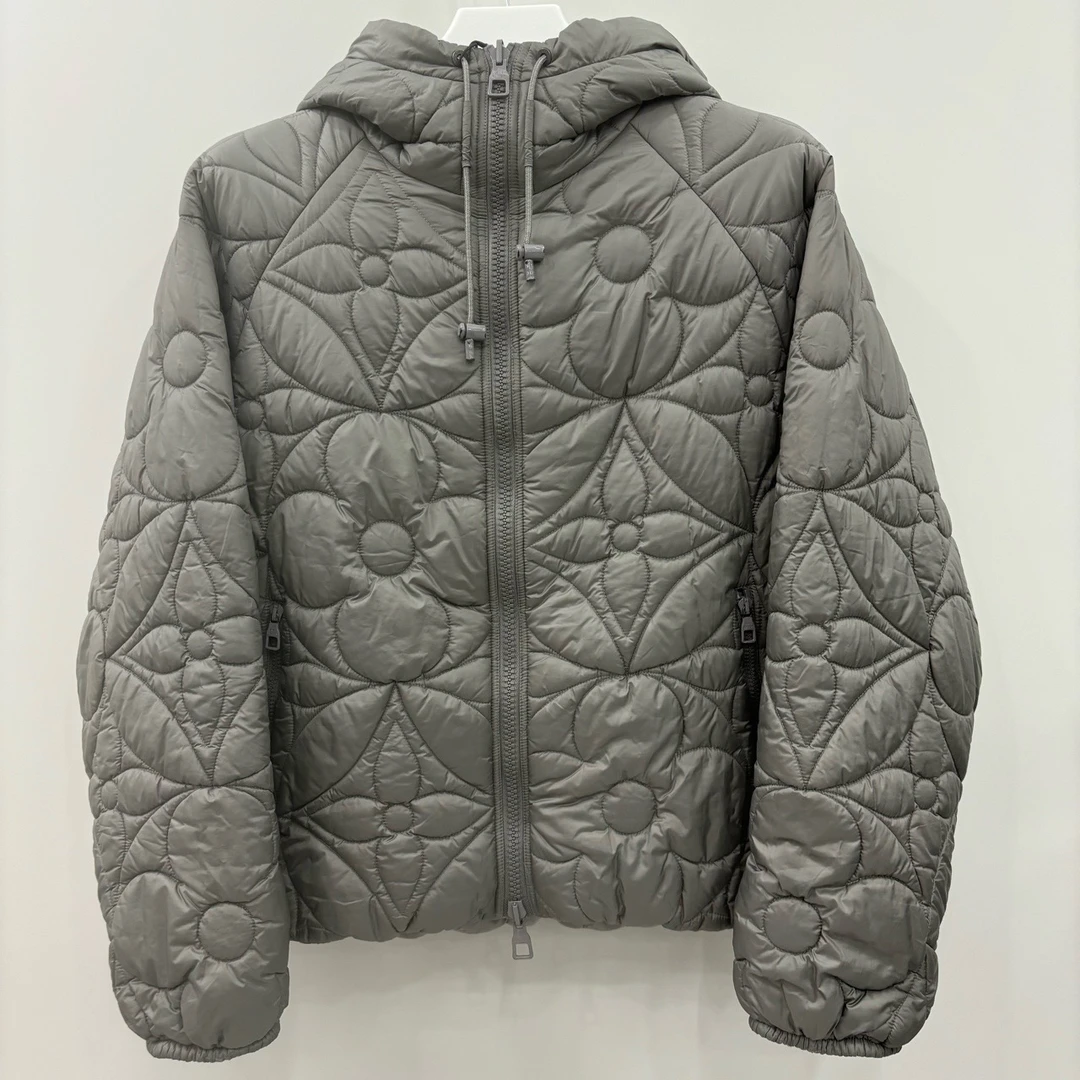 99新/LOUIS VUITTON 路易威登/三花满印双面穿外套/50码/编号5955