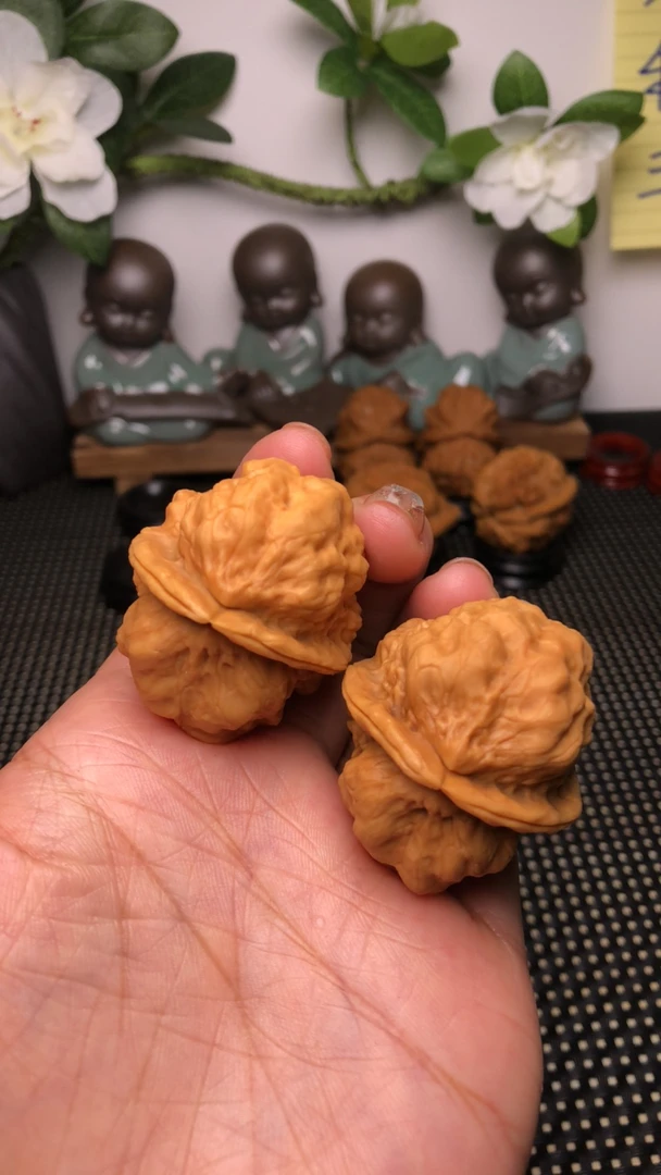 金玉满堂，云南野生铁核桃文玩