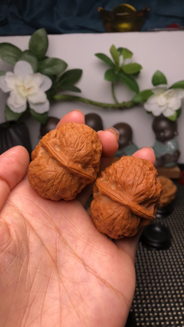 玄武大帝，云南野生铁核桃文玩