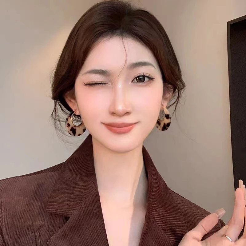 非金属树脂耳饰 2315复古豹纹美拉德小众设计高级感耳环