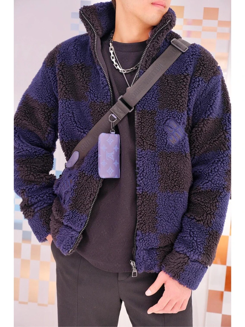 路易威登/Louis Vuitton 蓝色泰迪外套02143/L码/全新原吊