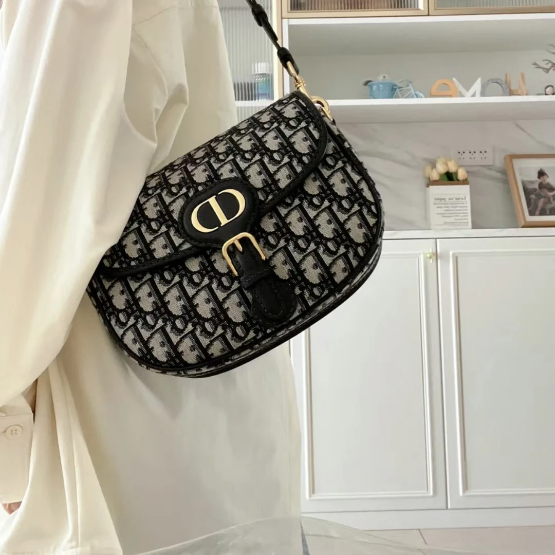 95新 DIOR/迪奥 迪奥/老花bobby马鞍包/送中检jm284