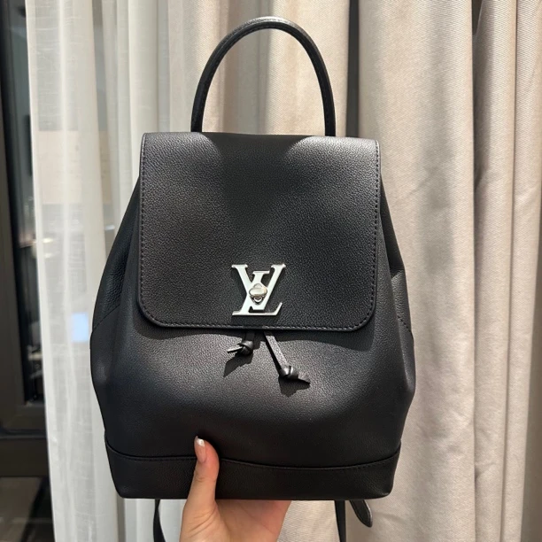 95新 LouisVuitton/路易威登 LV黑色双肩包/送中检2457