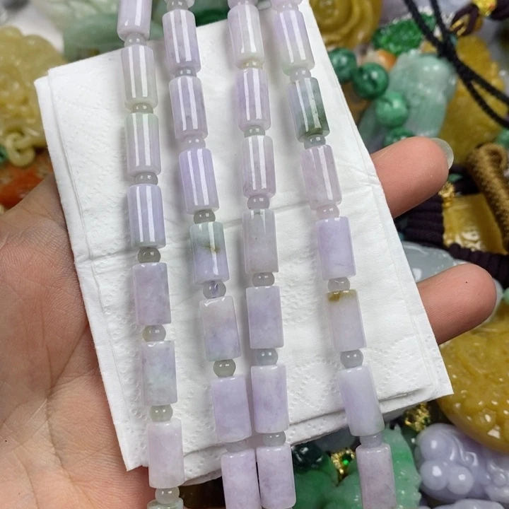 翡翠吊坠(赠链)未镶嵌结*