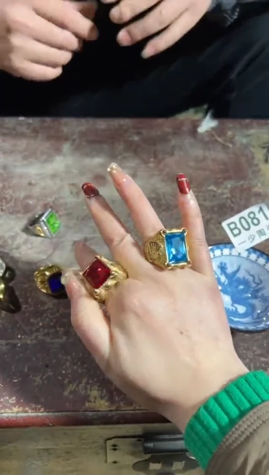 【闪购商品】陶瓷摆件B081其中一个