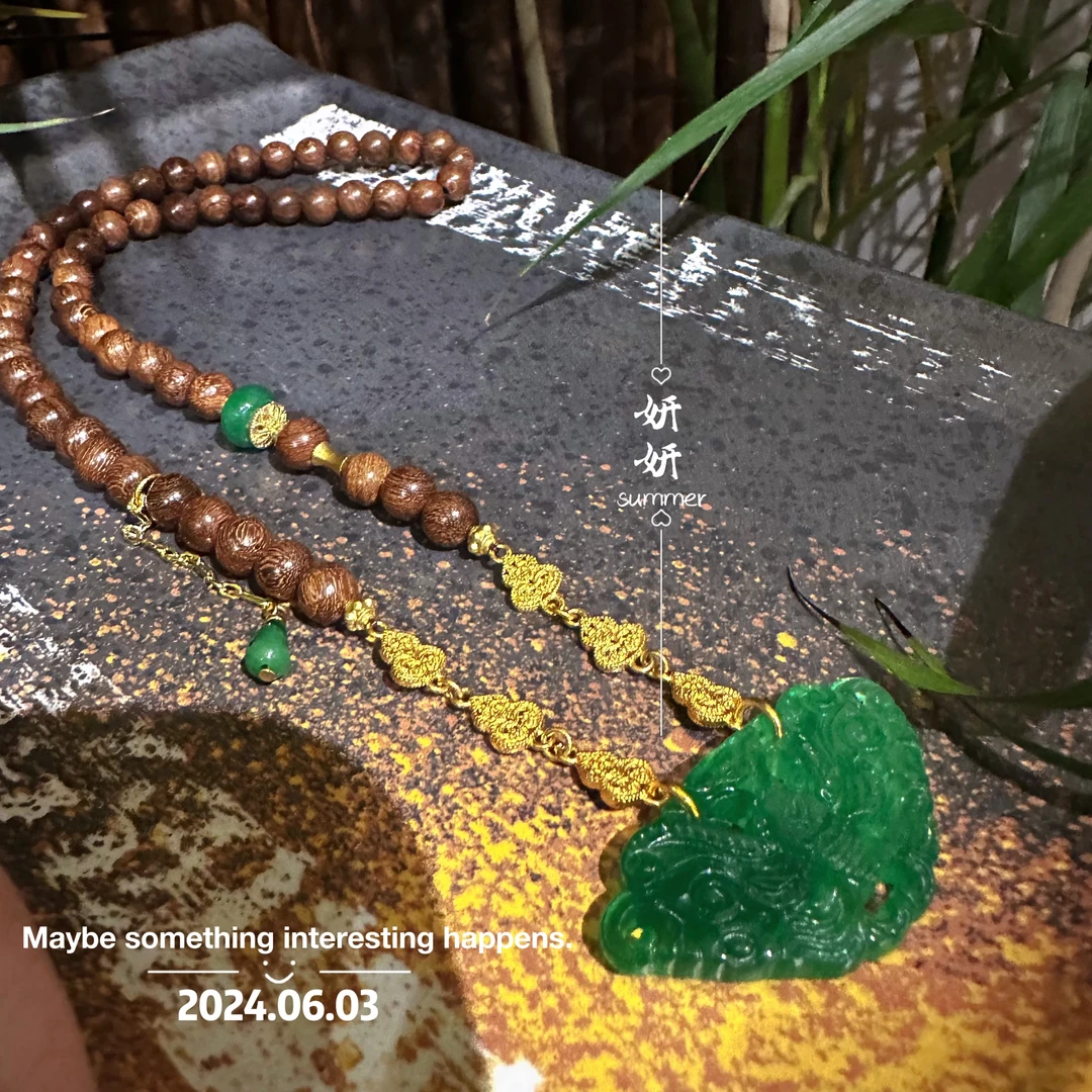 铜合金木质项链 新中式国风大气气质原创木质圆珠蝴蝶吊坠项链