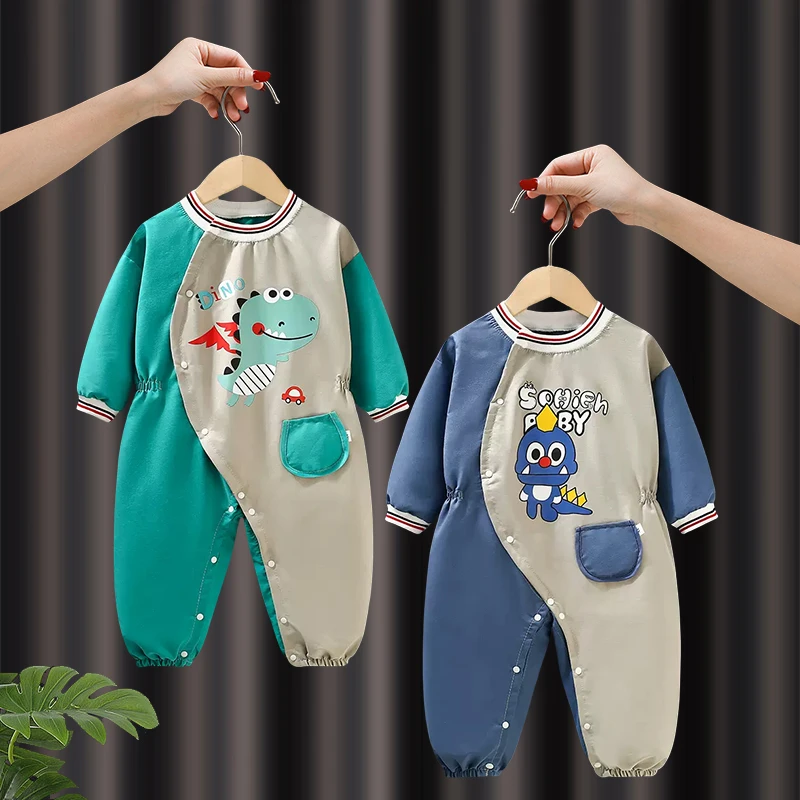 2025新款宝宝罩衣爬行服婴儿一体护衣儿童连体全身防水防脏爬爬服