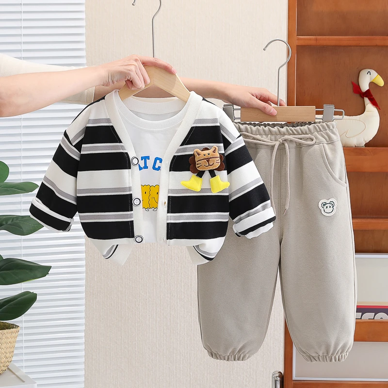 男童春装套装2025新款0-1一3岁儿童宝宝春秋三件套洋气潮童装衣服