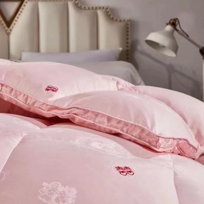 80支全面提花（双层)粉色加厚纯色立体磨毛子母冬被充绒婚庆超柔