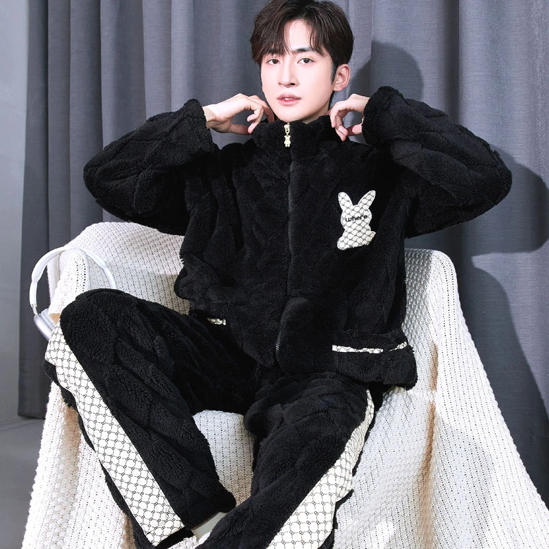 可外穿加厚睡衣家居服情侣韩版老年人冬天三层珊瑚绒外出三件套