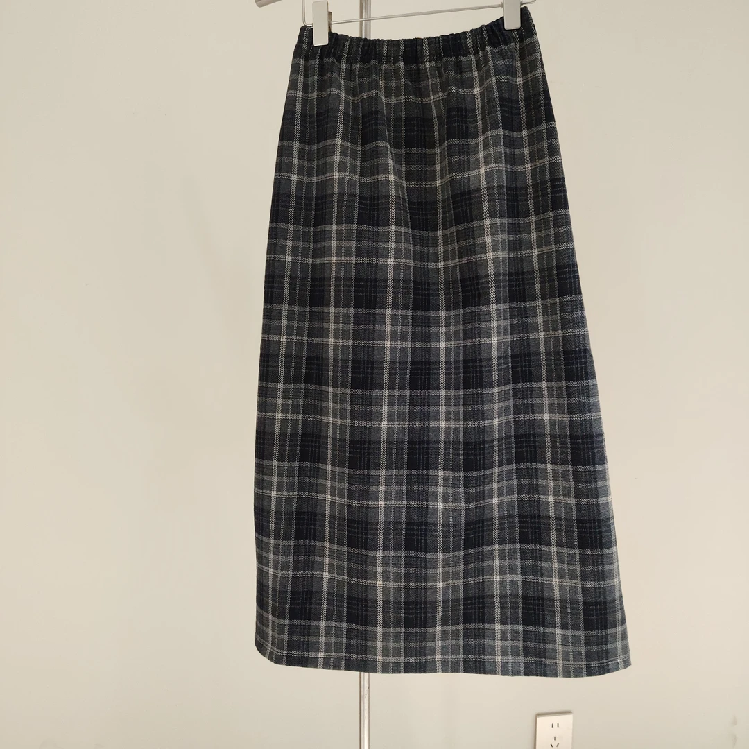00976卷耳24AW60837格子半裙