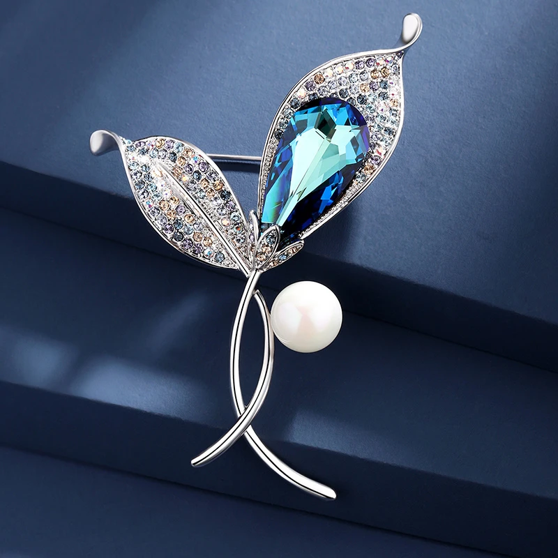 合金合成锆石胸针 胸针女胸花配饰高档奢华西装西服外套别针饰品