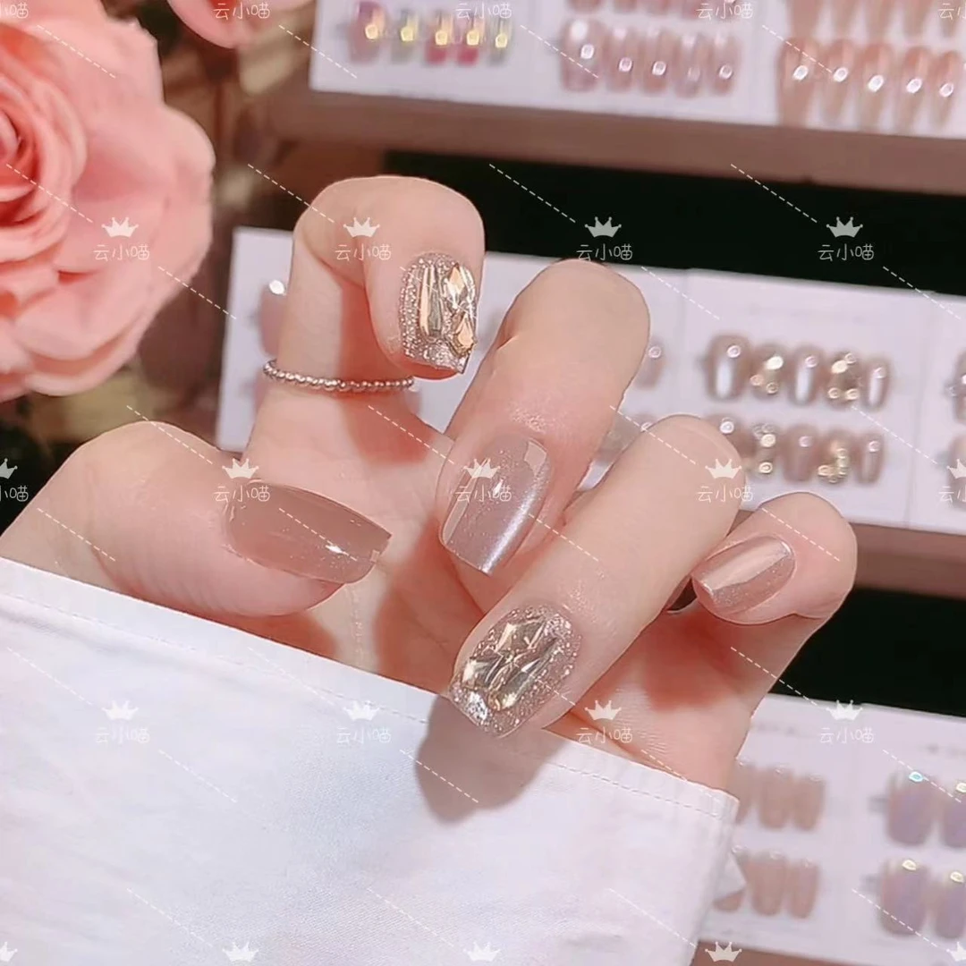 （新短方）10片装富家千金猫眼显白轻奢气质女人穿戴美甲片可拆卸