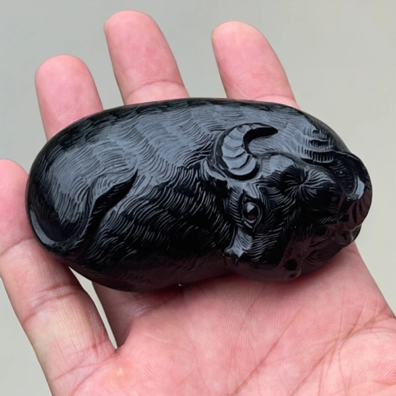 雷公墨玻璃陨纯手工收藏级陶瓷麒麟手把件卧着的水牛