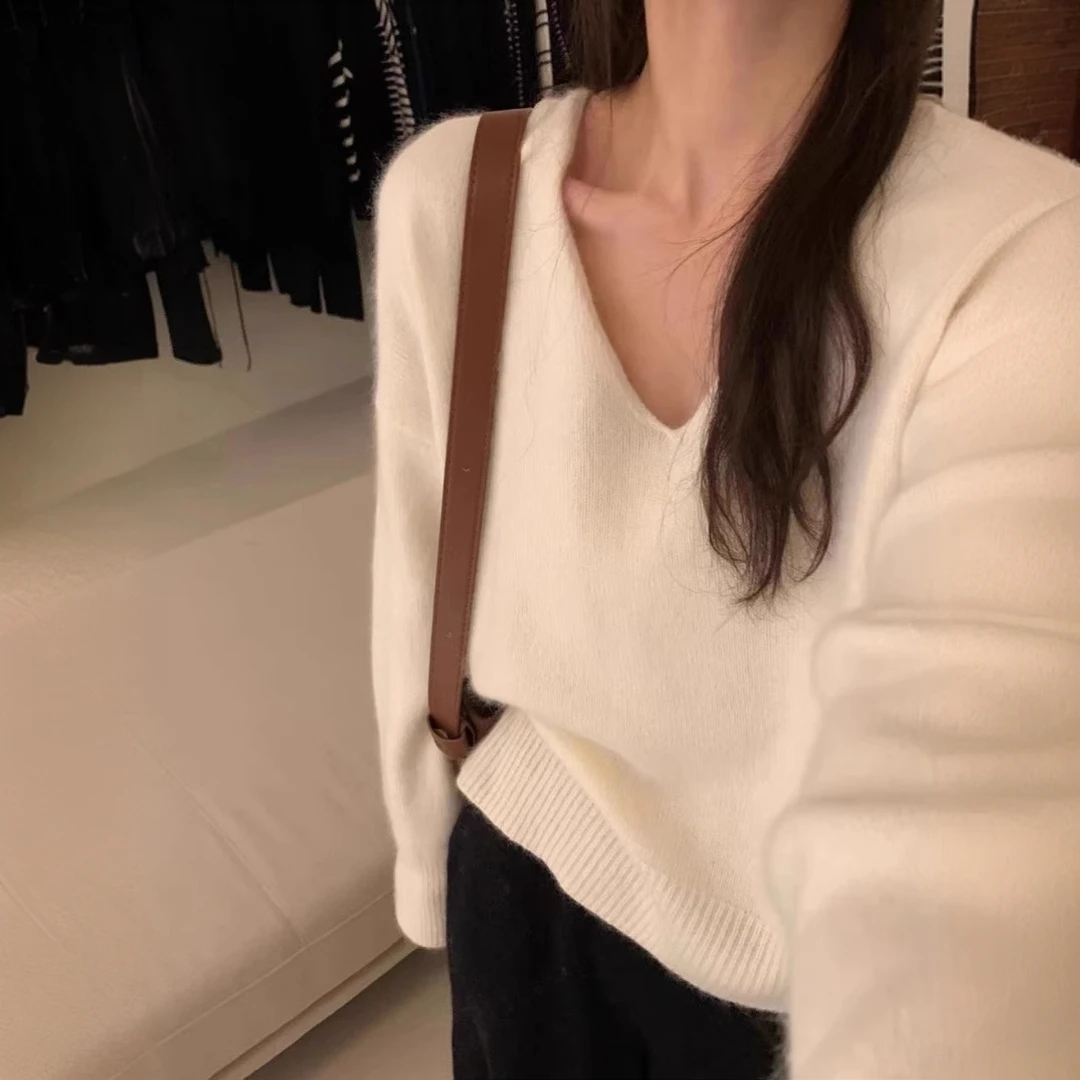2025秋冬新款v领毛衣女慵懒风软糯短款套头内搭打底针织衫上衣