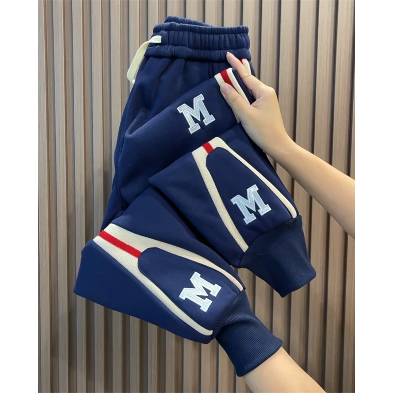 秋冬新款加绒加厚运动裤女显瘦束脚休闲卫裤刺绣百搭外穿哈伦裤女