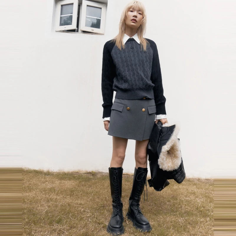 【美丽诺绵羊毛】MOCO冬季含山羊绒绞花插肩袖针织衫MBC4SWTK03