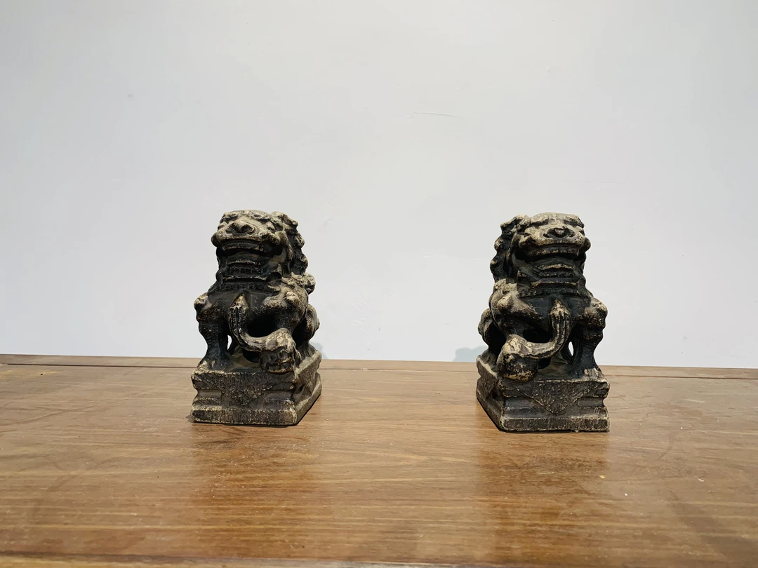 青石案头狮子（退换费用自理）