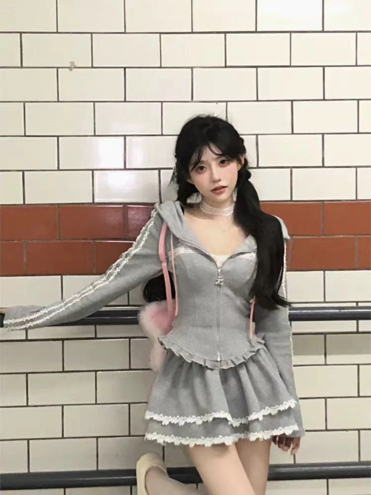 【芭蕾奶芙】3050辣妹套装韩版甜辣美少女两件套连帽长袖上衣半身裙