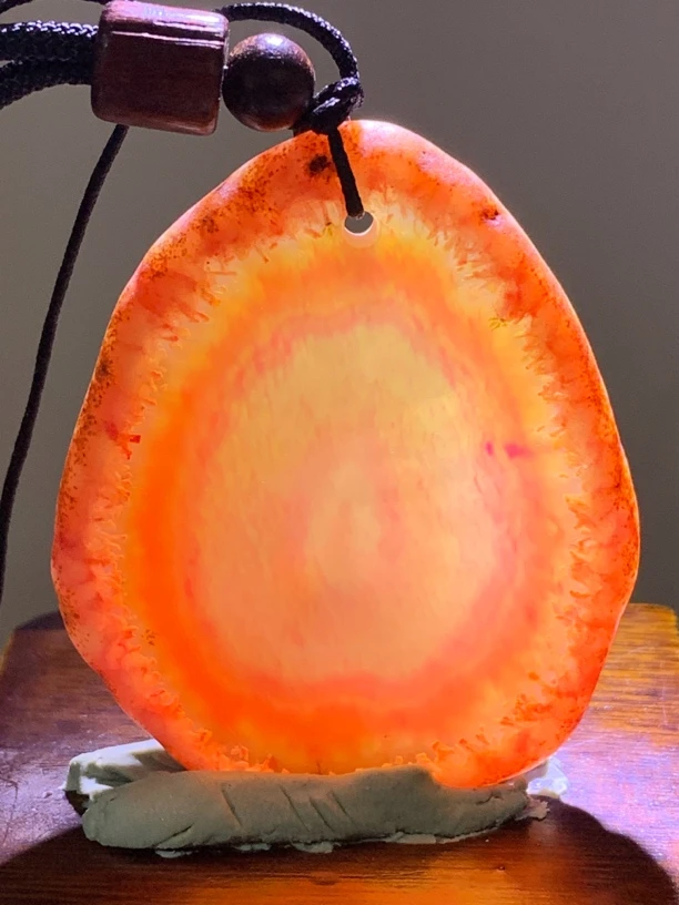 巴西玛瑙原石切片吊坠橘色国风正品珠宝1608尺寸55/42/5mm