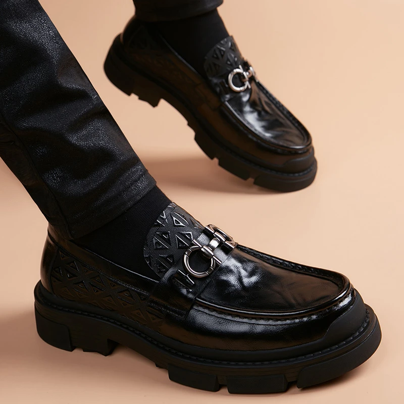 新款休闲皮鞋男真皮透气韩版潮流商务百搭厚底一脚蹬乐福鞋内增高