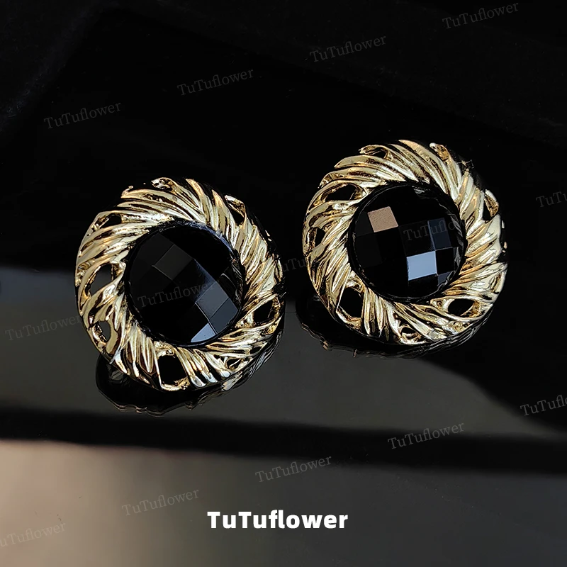 TuTuflower 铜合金亚克力耳饰 黑色复古夸张大耳钉 气质耳饰个性