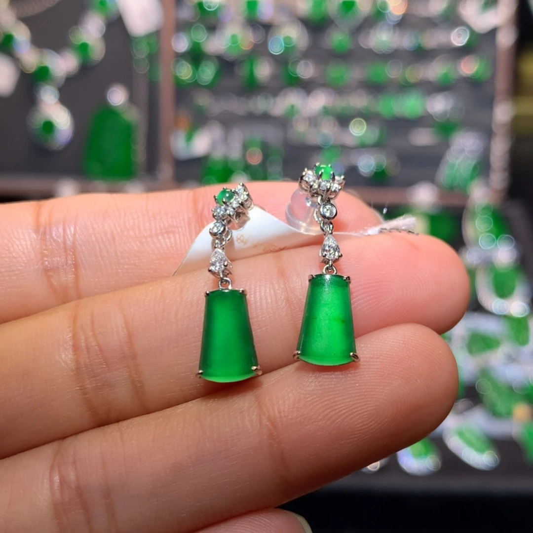 【闪购商品】翡翠耳饰18K金镶嵌天然翡翠