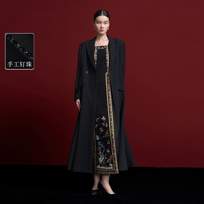 生活在左手工钉珠外套上衣优雅修身显瘦2025春季新品长袖风衣女