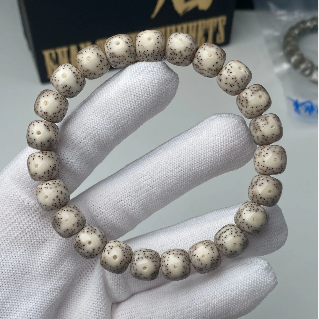 125-10x9奶奶灰月留白石玉料星月菩提手串