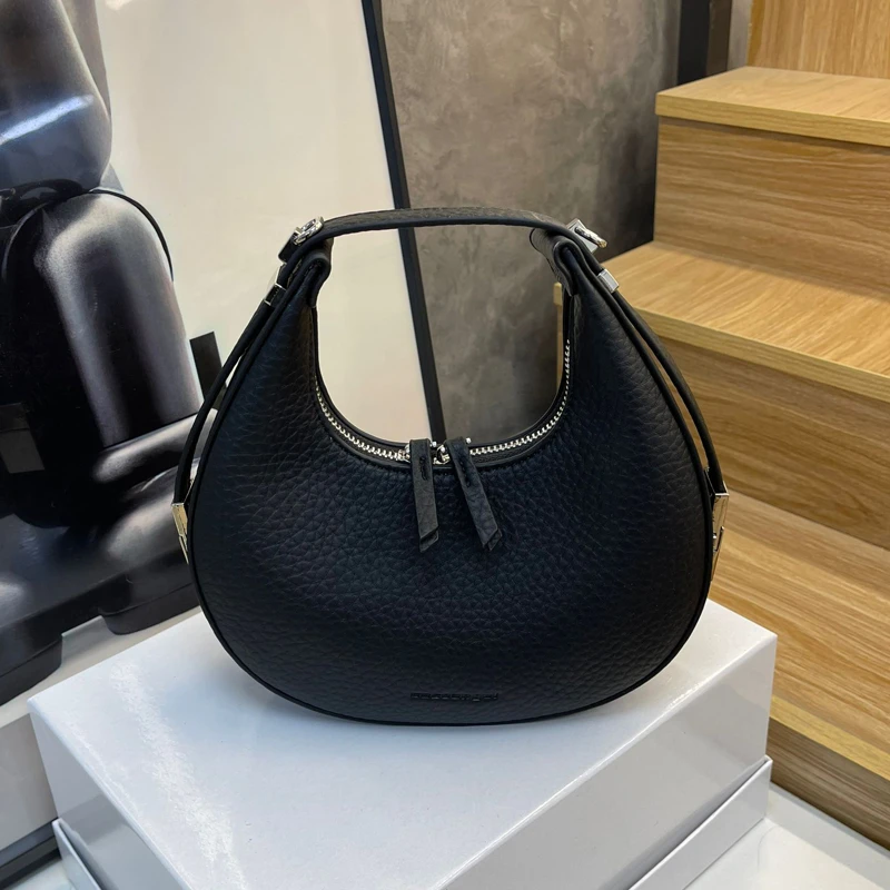 【带礼盒】2024 新款腋下包时尚百搭单肩包 ins 网红斜挎包 (A044)