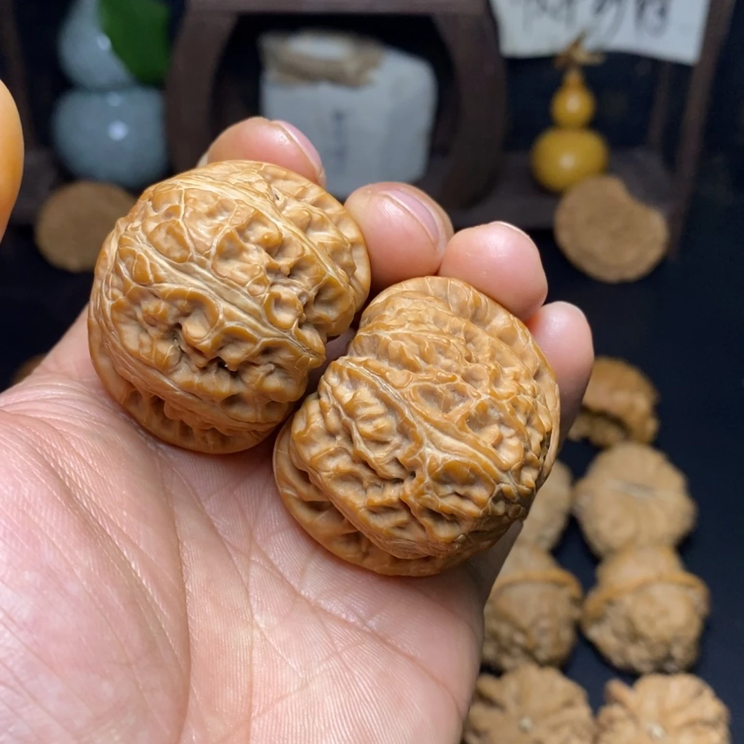 文玩核桃吊坠痞**雄43元宝