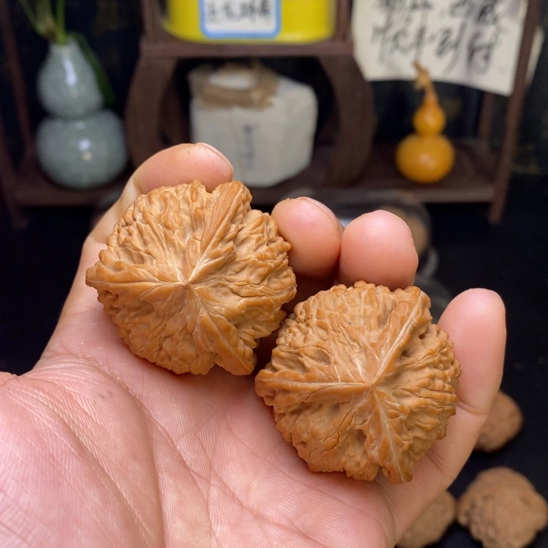 文玩核桃吊坠42玉龙奔