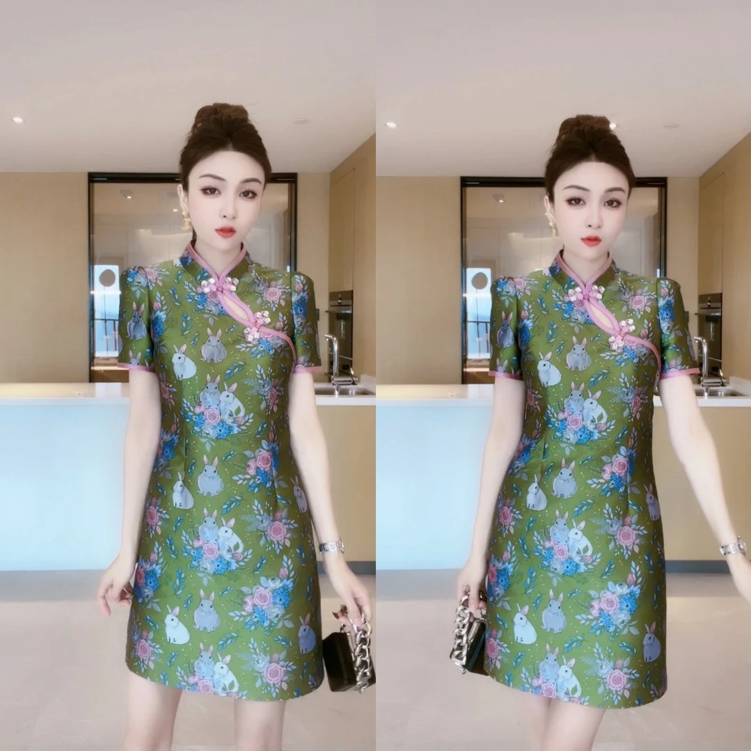 M9A83620   2025绿色时尚复古连衣裙春夏新款显瘦旗旗袍连衣裙