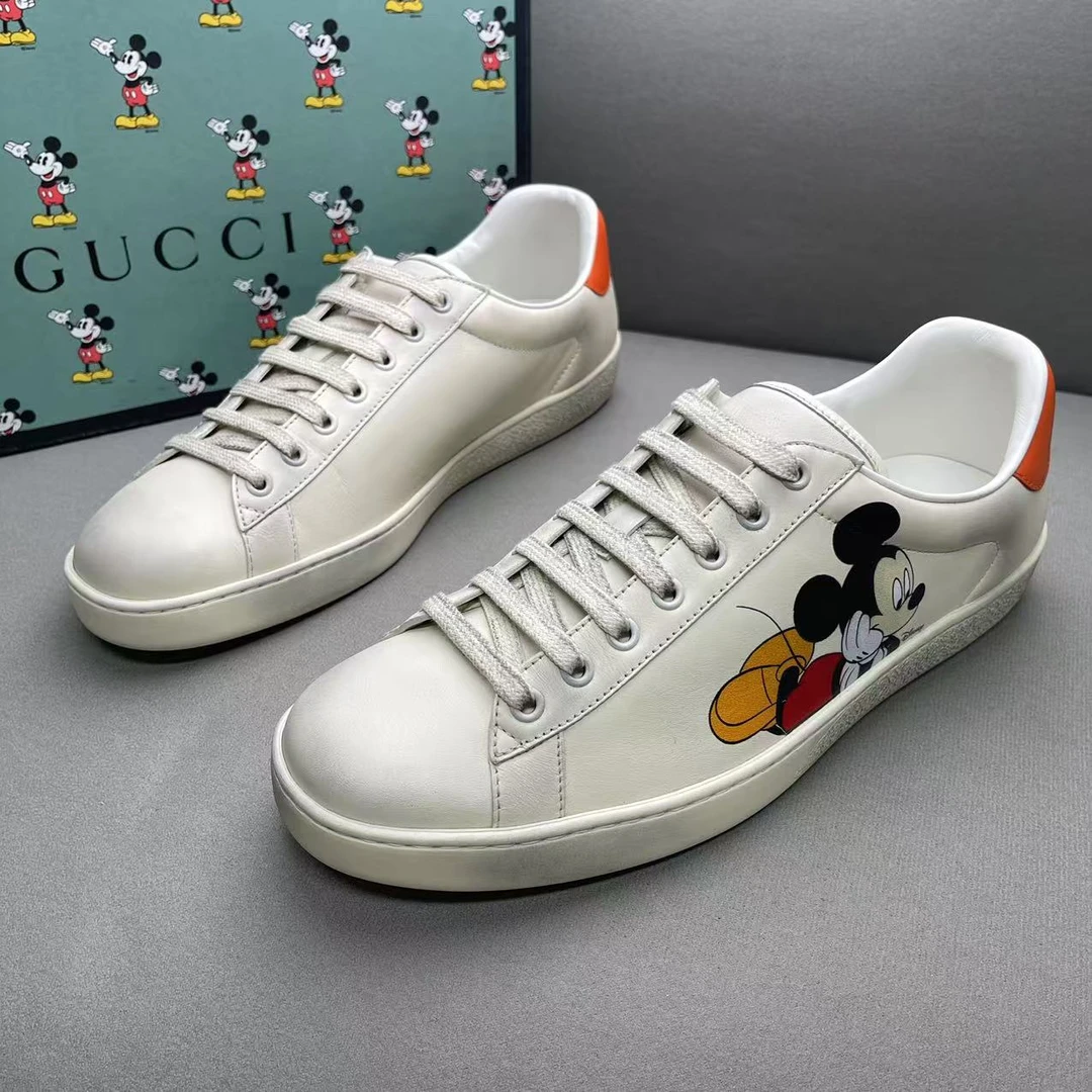 全新未使用 GUCCI/古驰 米色经典做旧时尚米奇印花板鞋 多尺码