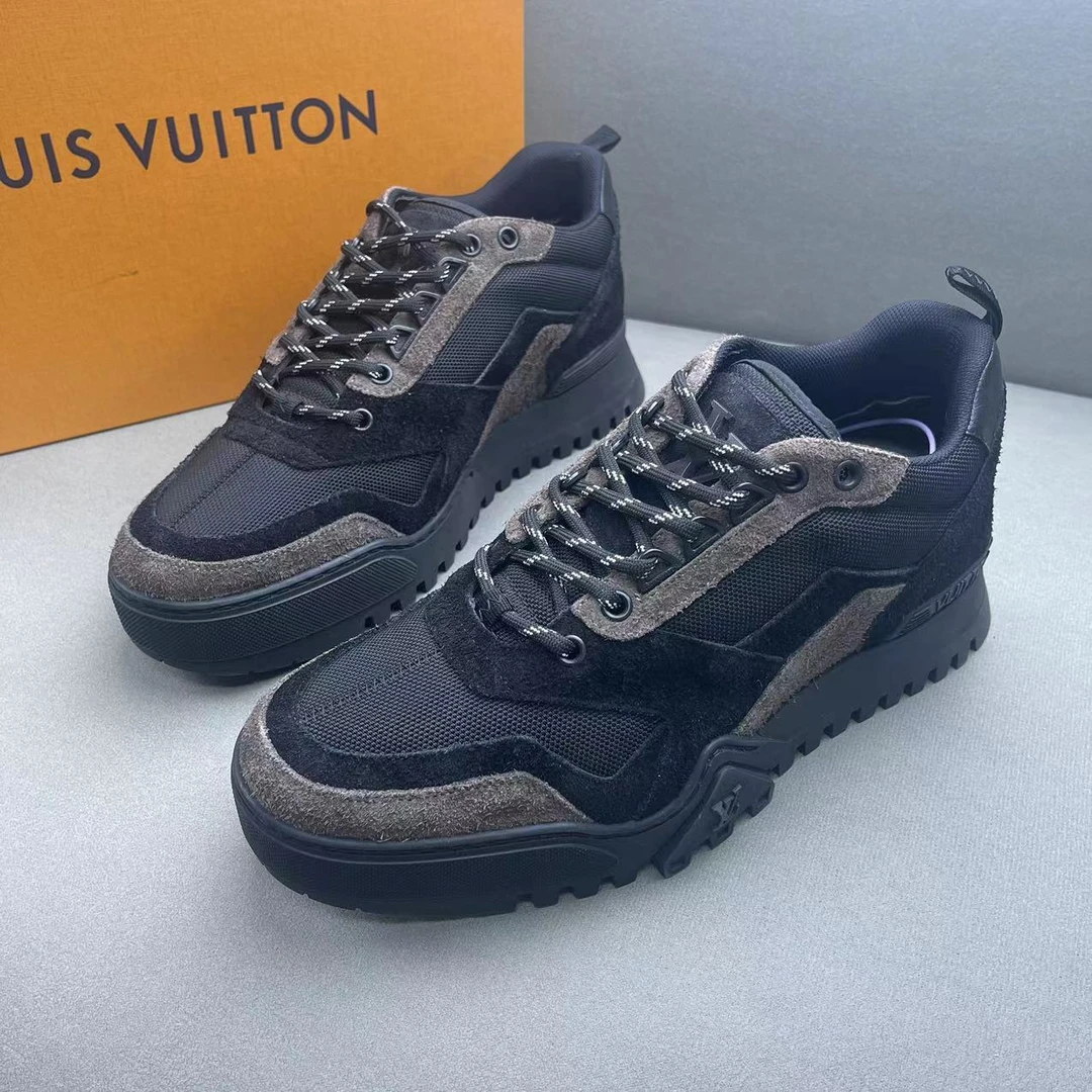 LouisVuitton/路易威登黑棕麂皮网面时尚百搭运动鞋 41码/全新