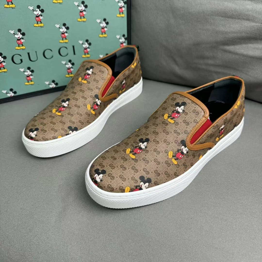 全新未使用 GUCCI/古驰 棕色老花满印百搭米奇夏季一脚蹬 41.5码