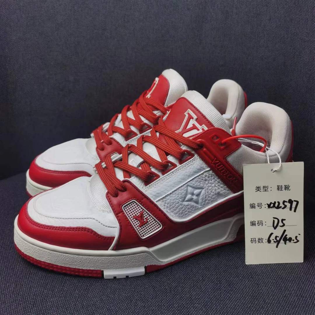 【孤码福利款】LV trainer白红慈善百搭休闲潮鞋40.5码编号:xxl597