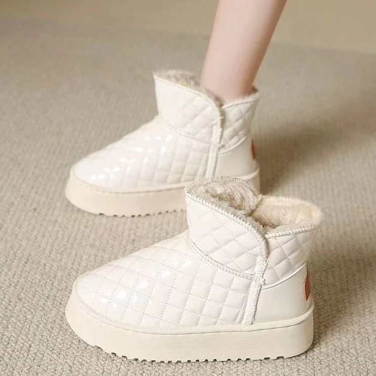 百搭增高2024年新款防水休闲雪地靴时尚爆款厚底女靴