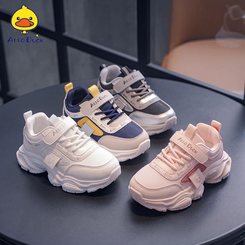 新款女童运动鞋秋冬男童防滑软底四季跑步鞋皮面透气中大童老爹鞋