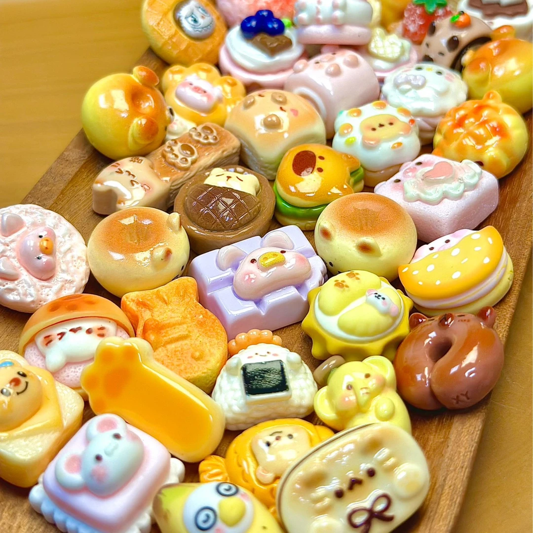 （直播代拆高货+多定制）微缩树脂仿真食玩DIY手工摆件+转盘