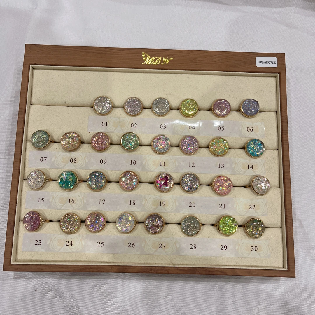 美博会新品:熙禾里30色罐装 亮片甲油胶套胶